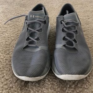 Under Armour Sneakers